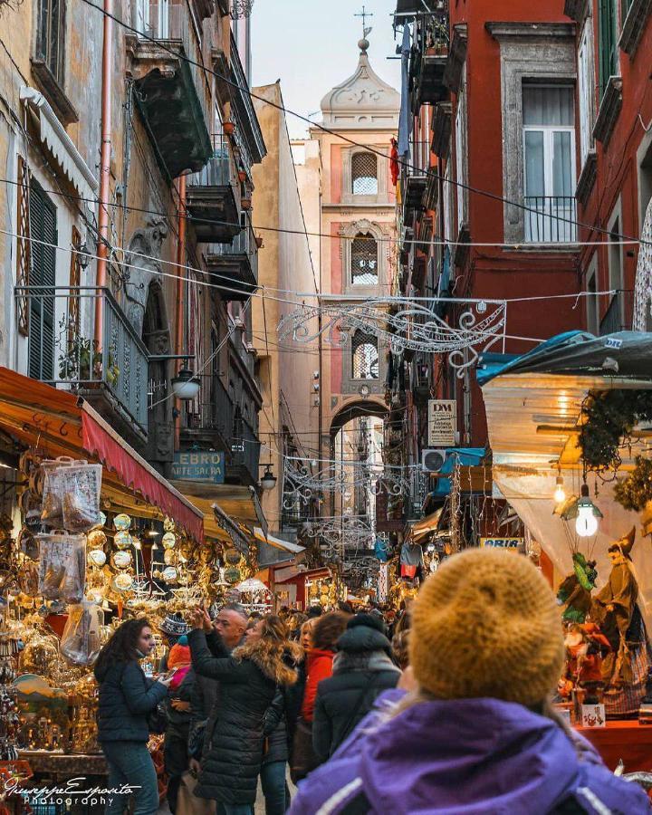 Baubo Sulla Via Dei Presepi By Napoliapartments Buitenkant foto